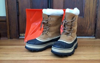 what do Minnesotan wear on their feet when it's really cold outside, best boots for cold weather, Sorel boots,
